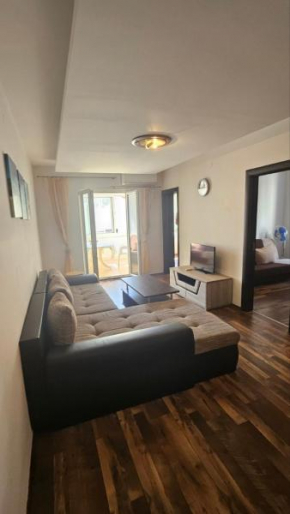 Bulevar Two bedroom apartment Budva